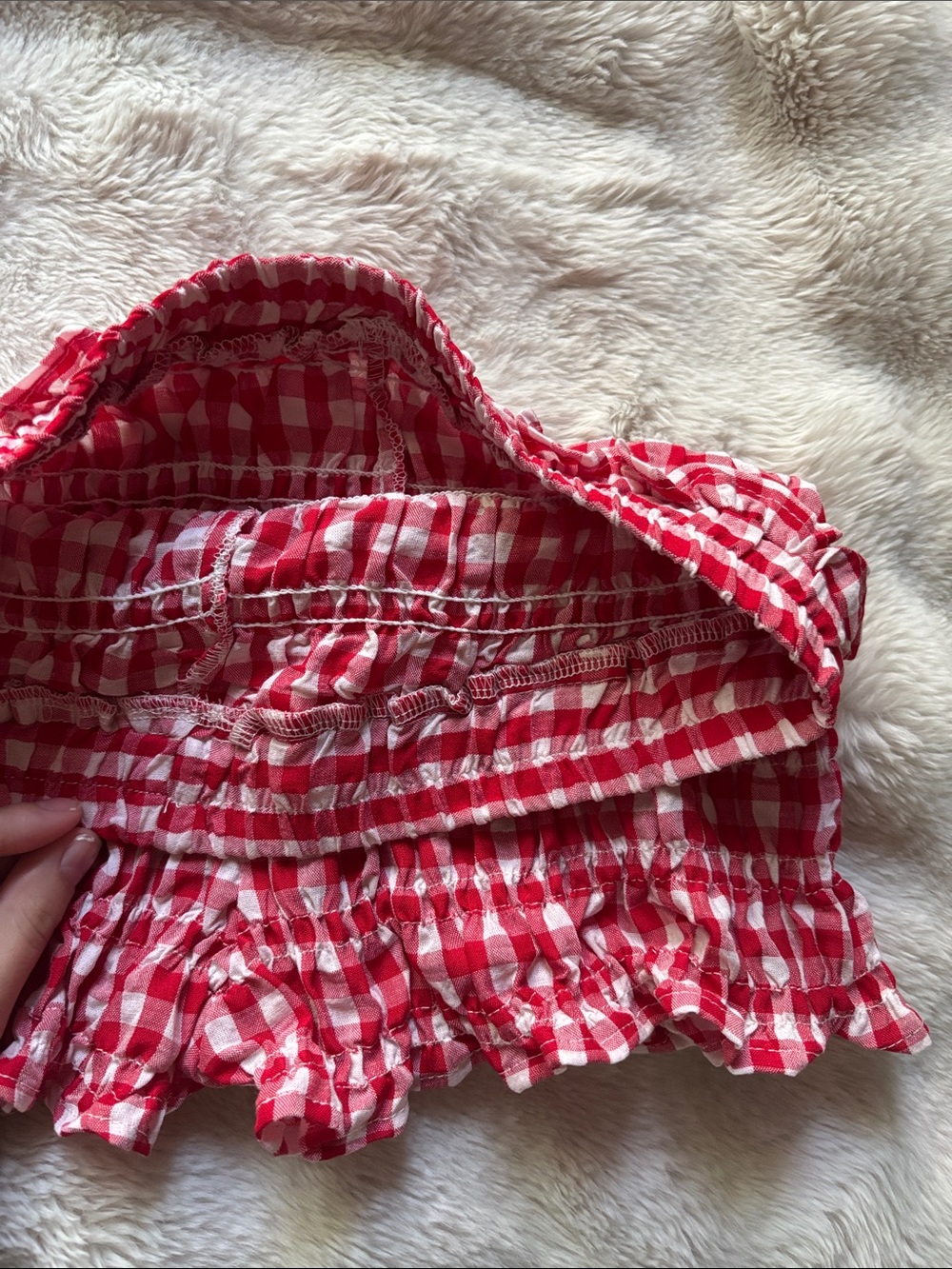 Red & White Ruffle Shorts - Picture 4 of 4